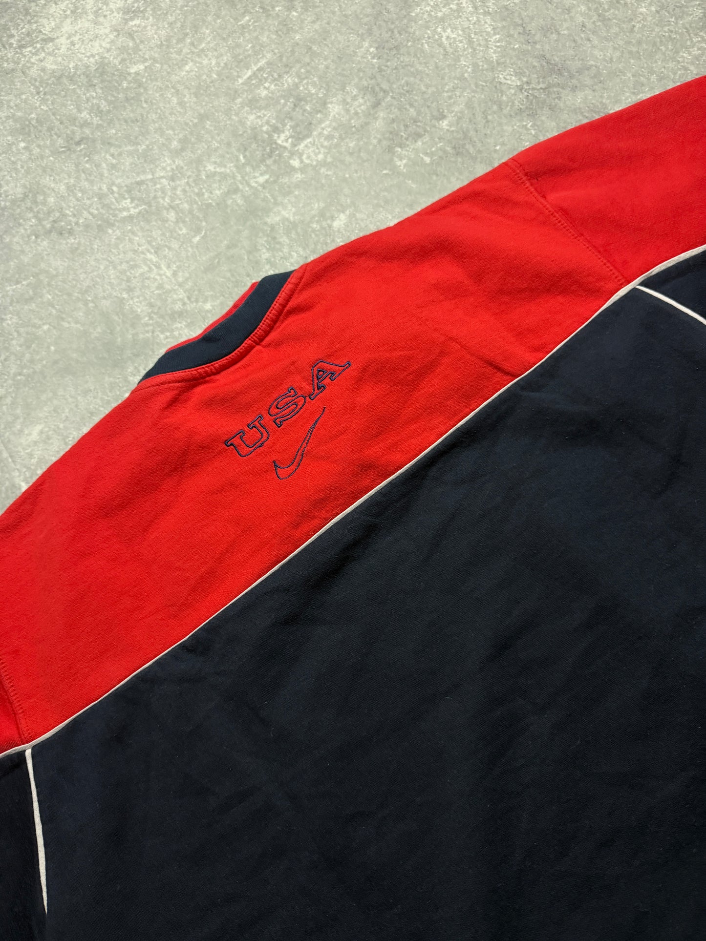 90s Nike Sweater (L)