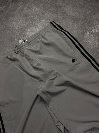 Vintage Adidas Baggy Trackpants (XL)