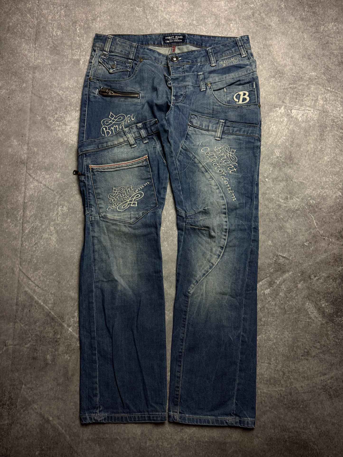Vintage Straight Jeans (M)