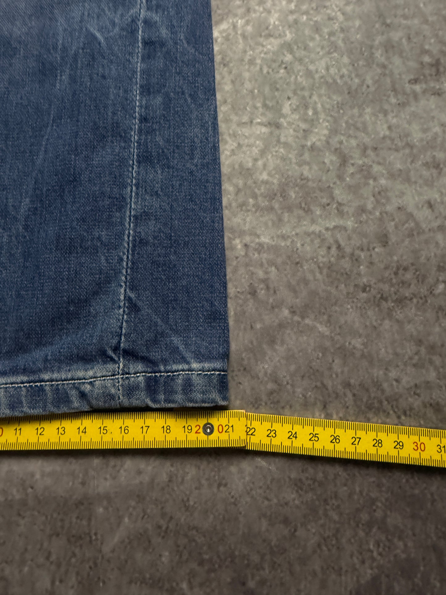 Vintage Straight Jeans (M)